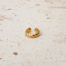 Load image into Gallery viewer, MARTINA EARCUFF EARRING