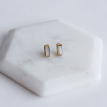 Load image into Gallery viewer, MARA EARRINGS