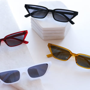 ATTITUDE BLACK SUNNIES