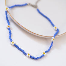 Load image into Gallery viewer, DAISY NECKLACE