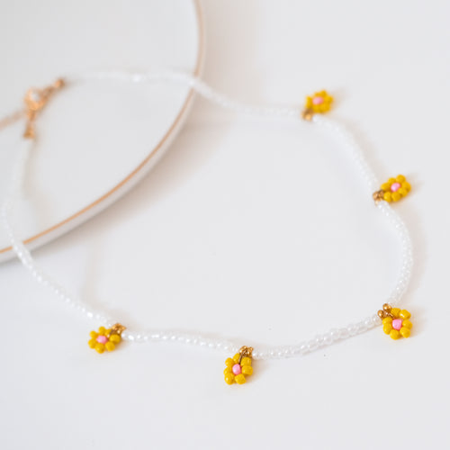 DAISY NECKLACE