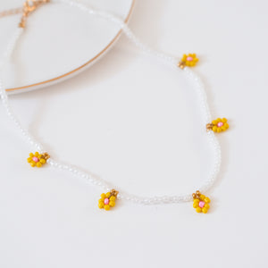 DAISY NECKLACE